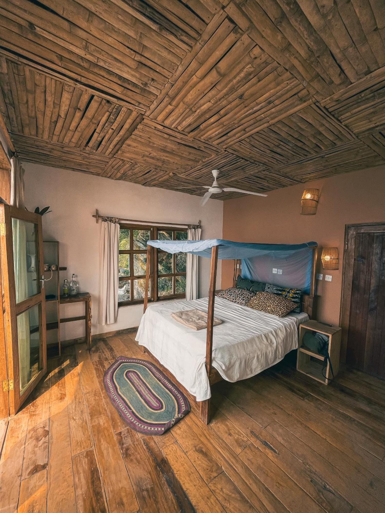Soul Rebel Lodge & Backpackers Nkhata Bay Eksteriør billede
